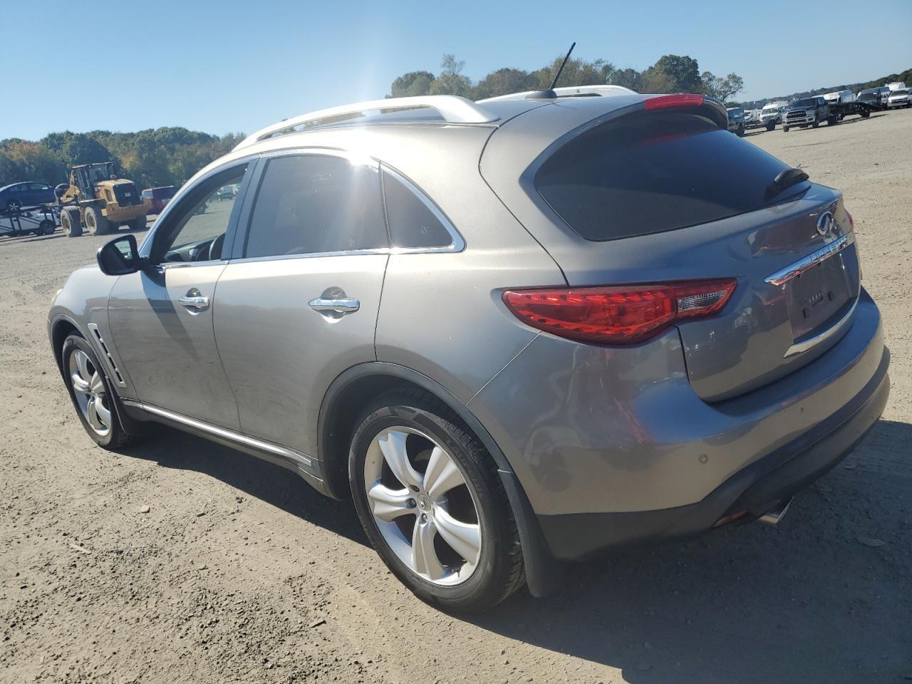 2011 INFINITI FX35
