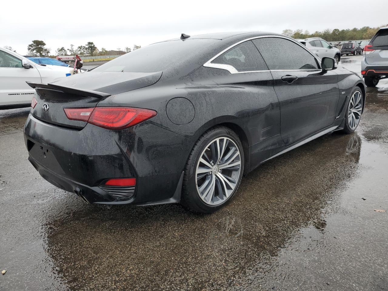 2017 INFINITI Q60