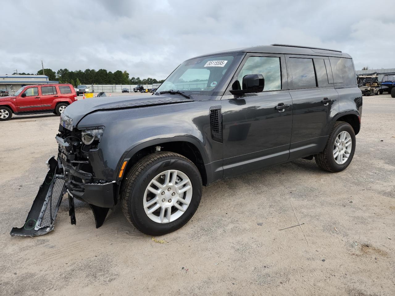 2025 LAND ROVER Defender