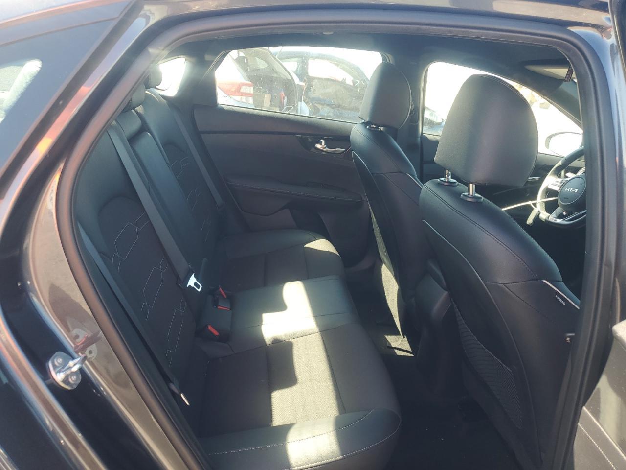 2024 KIA FORTE