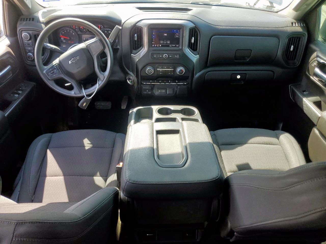 2023 CHEVROLET Silverado