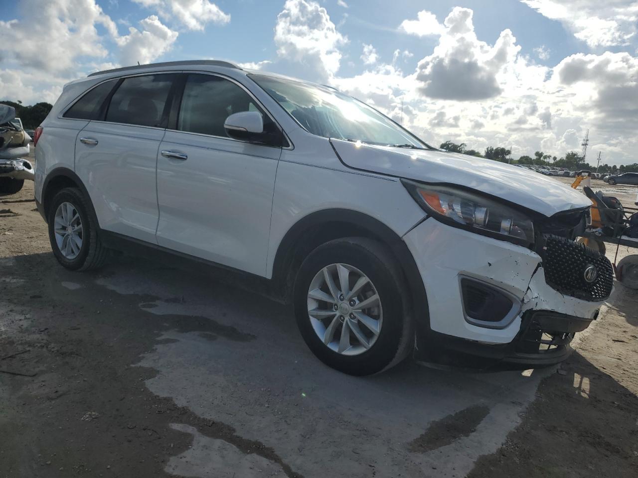 2017 KIA SORENTO
