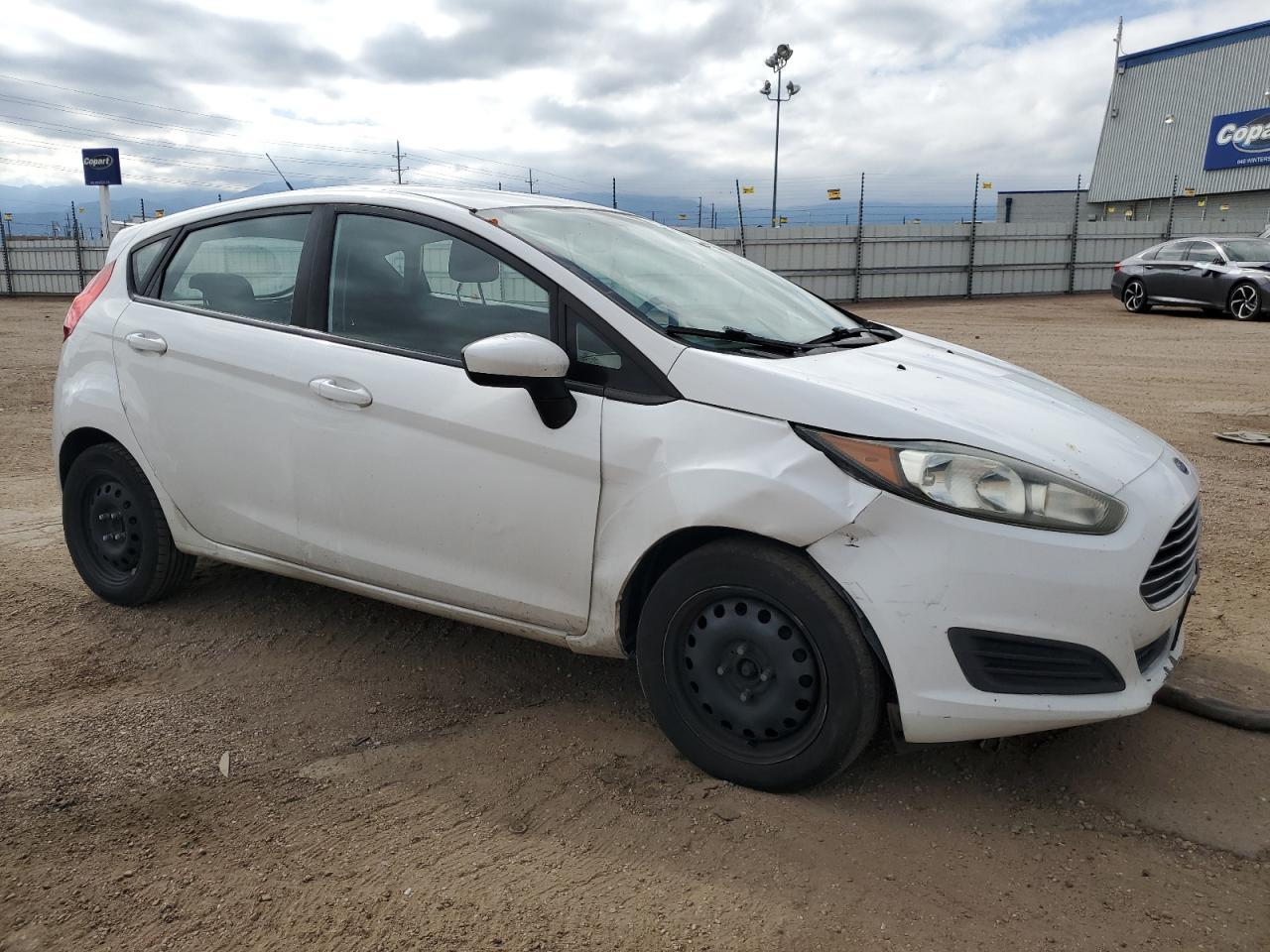 2016 FORD Fiesta