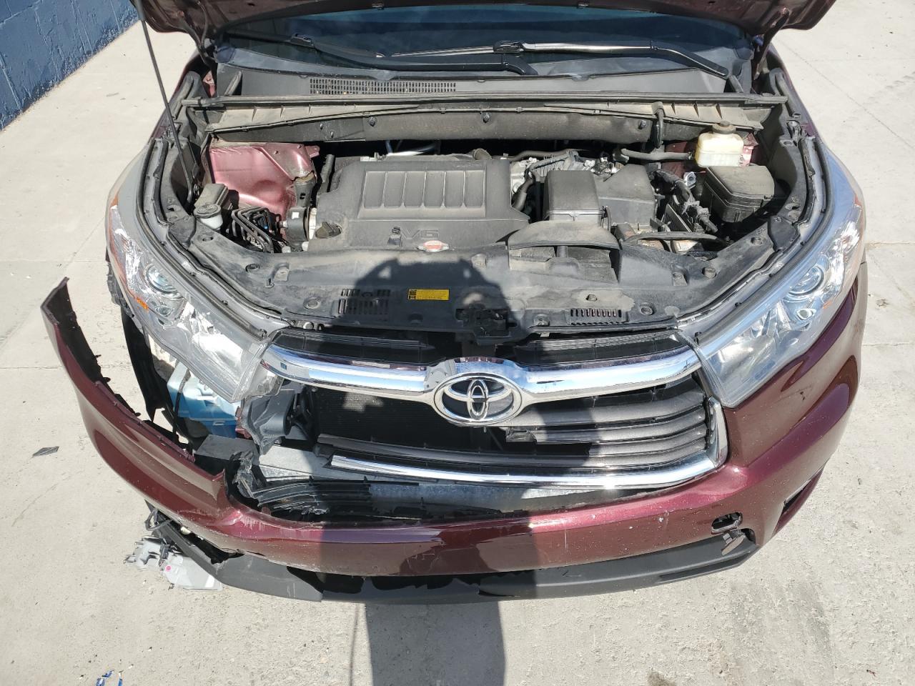 2016 TOYOTA HIGHLANDER