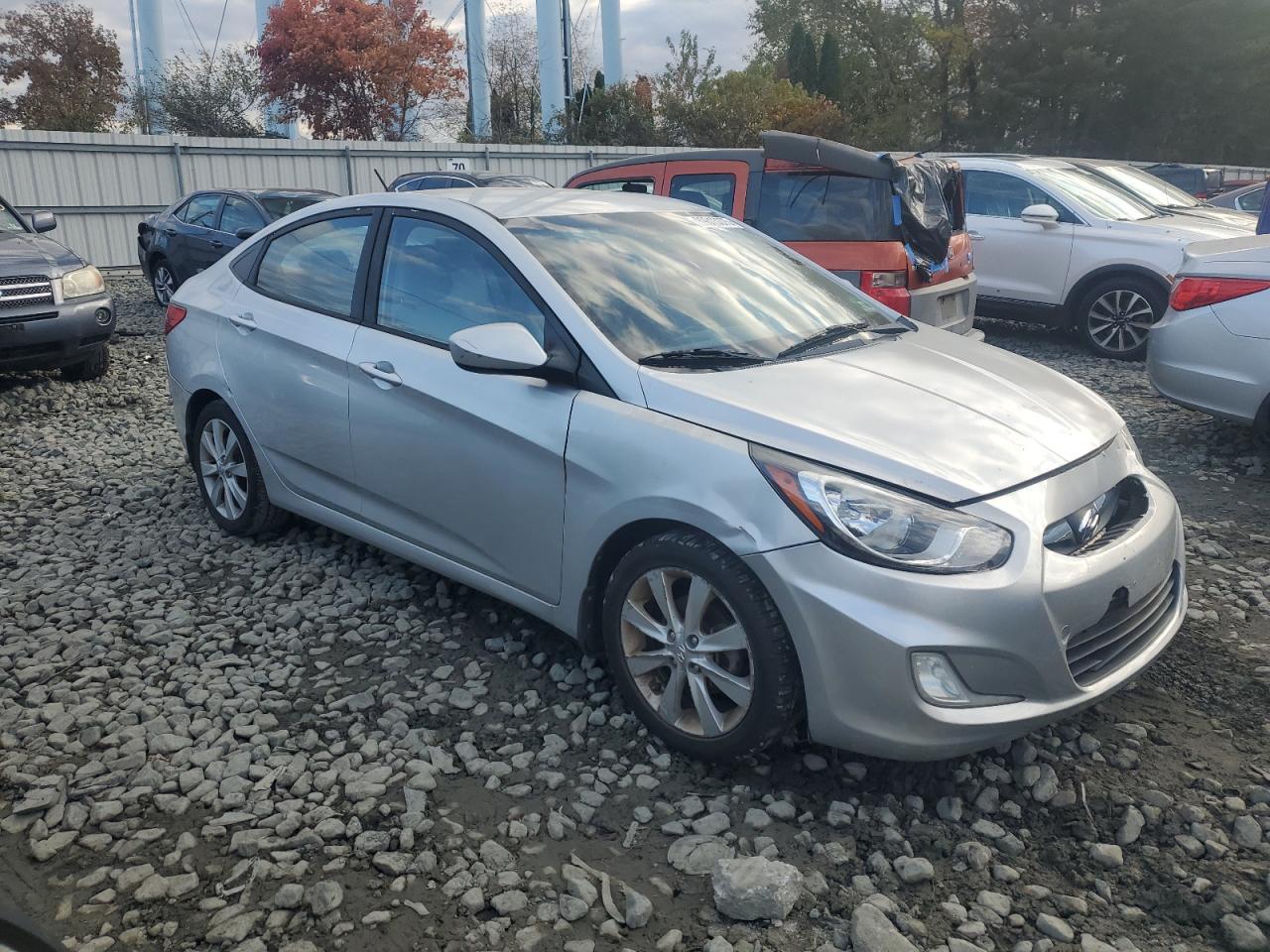 2013 HYUNDAI ACCENT