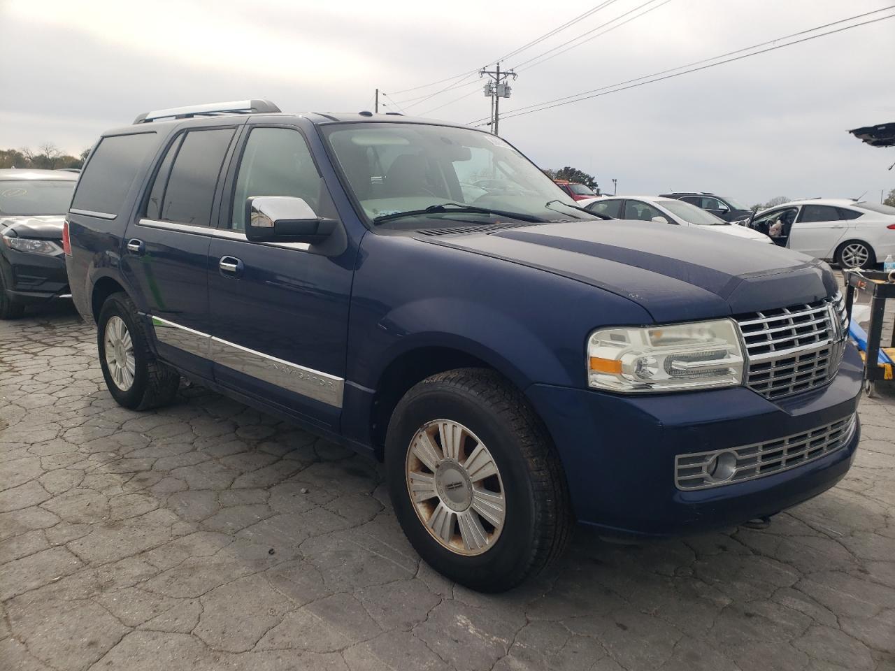 2011 LINCOLN Navigator