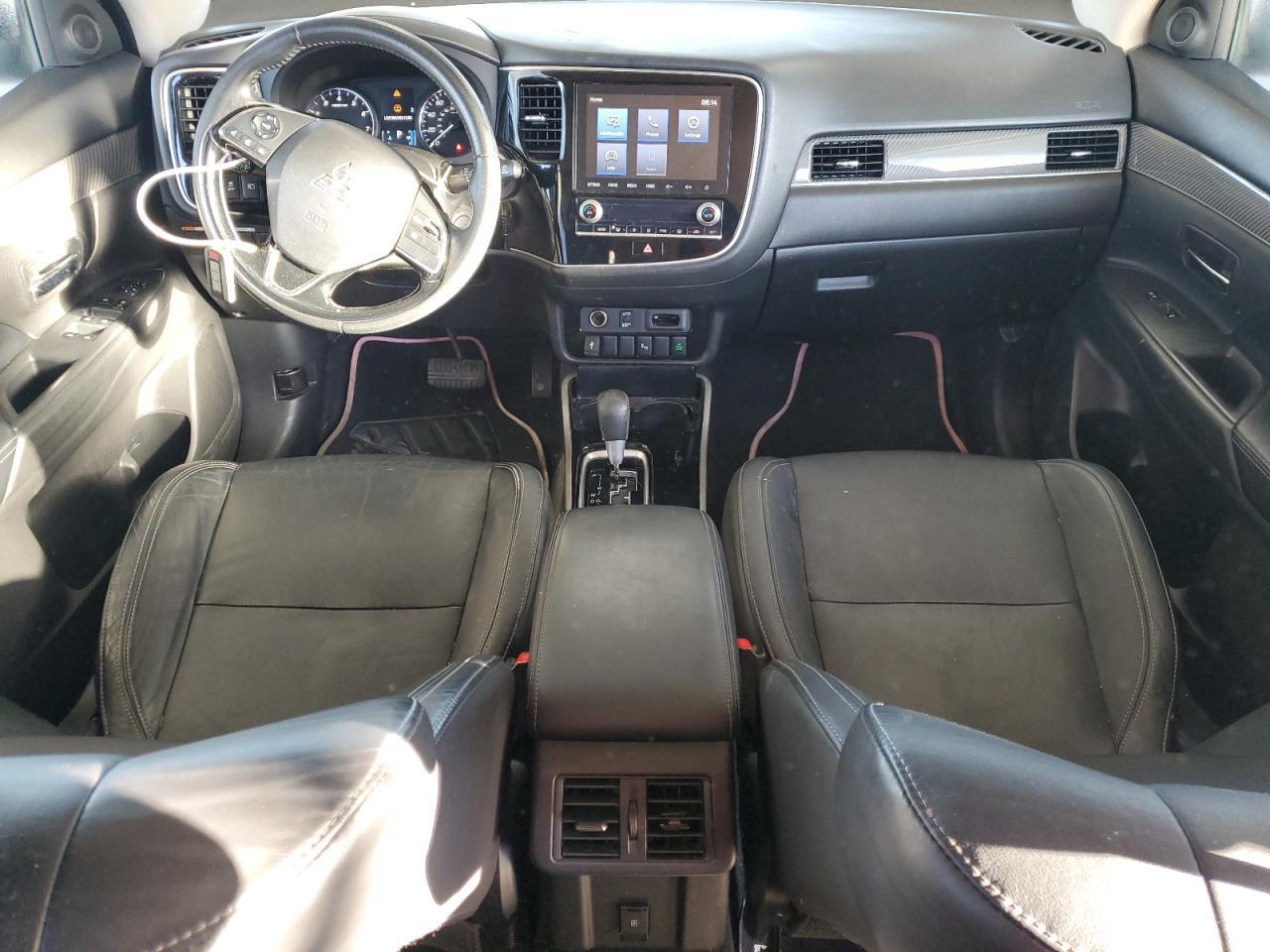 2020 MITSUBISHI outlander
