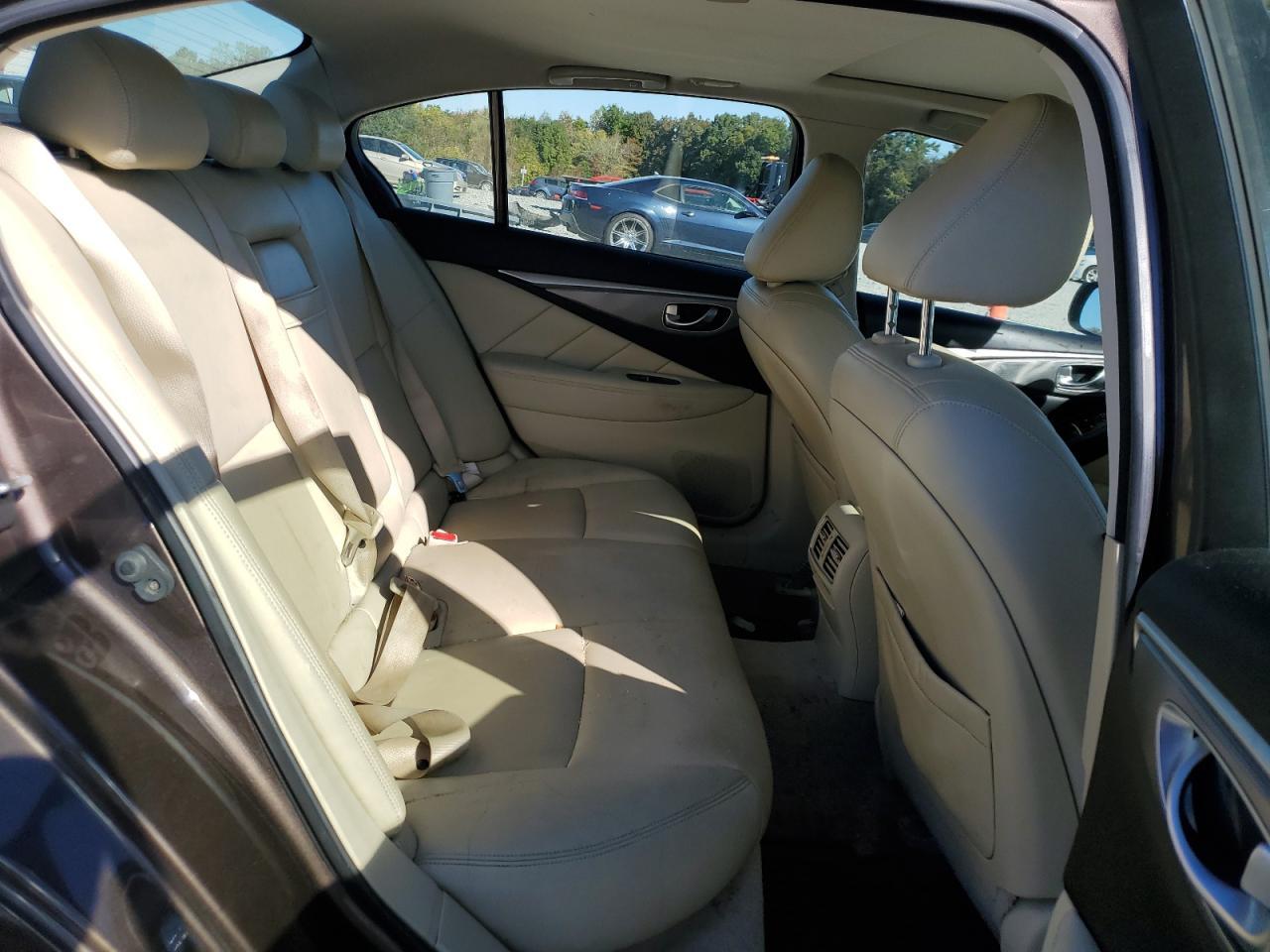 2014 INFINITI Q50