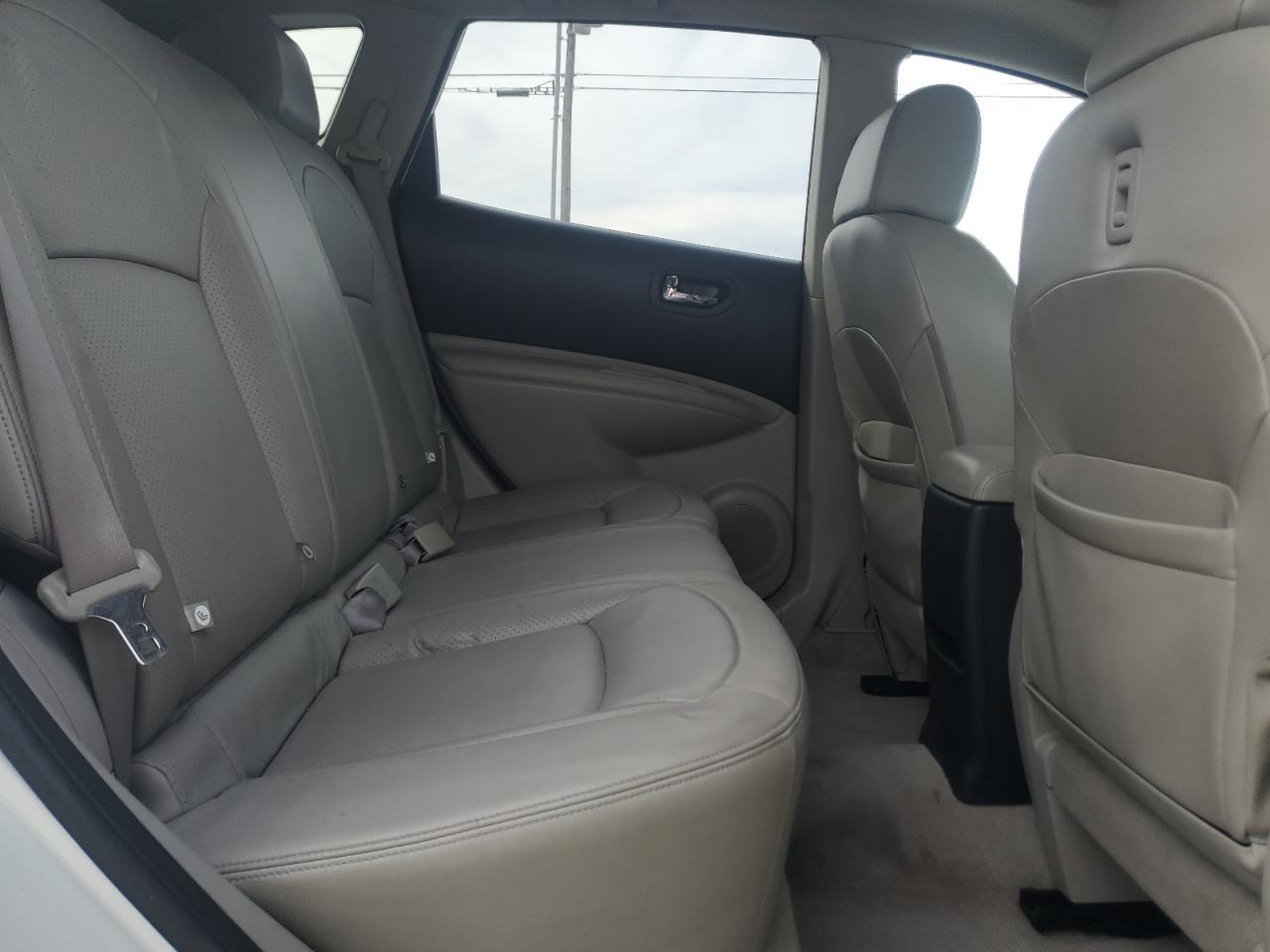 2012 NISSAN ROGUE