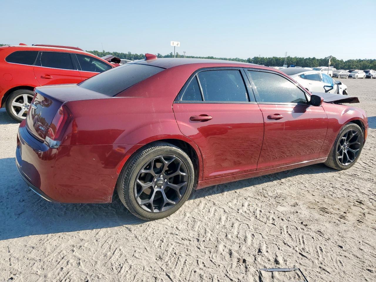 2019 CHRYSLER 300