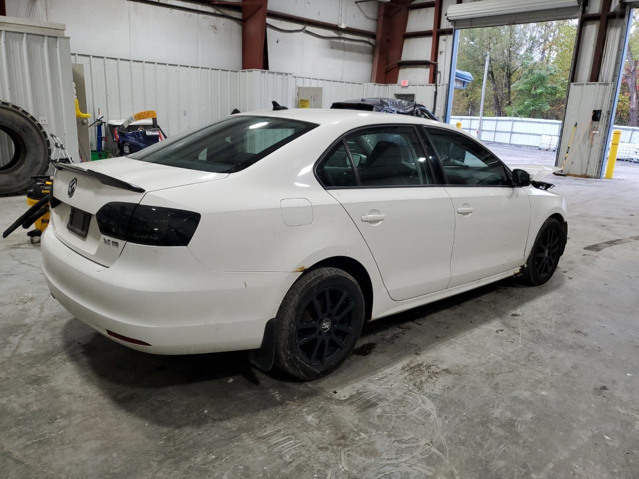 2011 VOLKSWAGEN JETTA