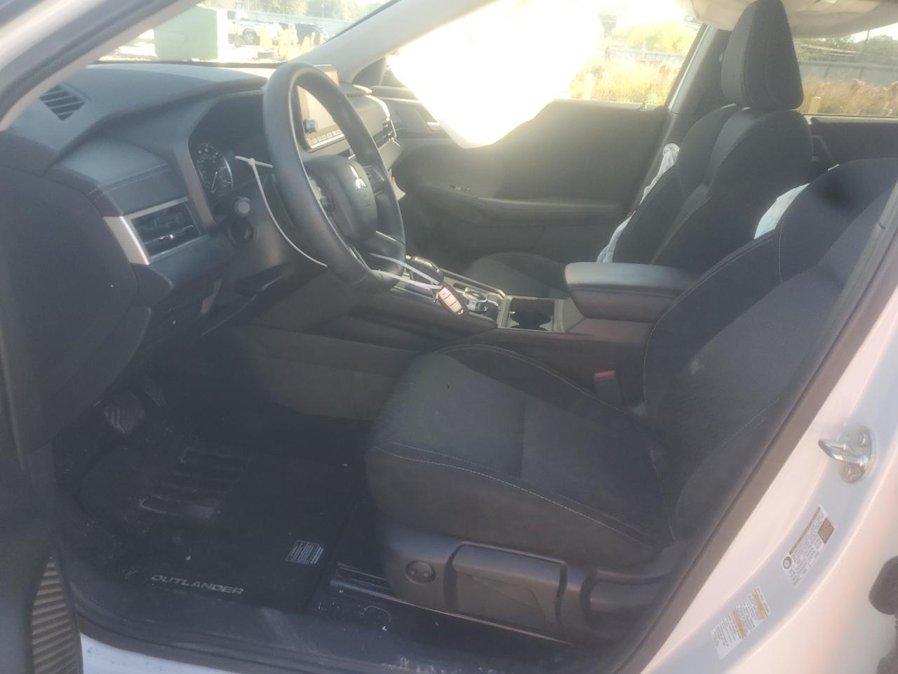 2024 MITSUBISHI outlander