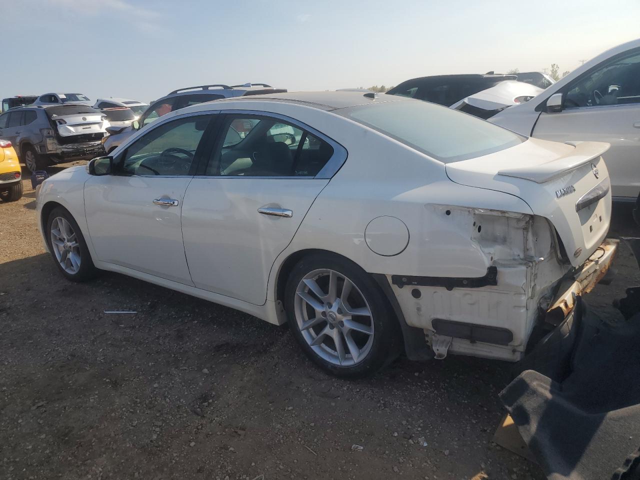 2011 NISSAN Maxima