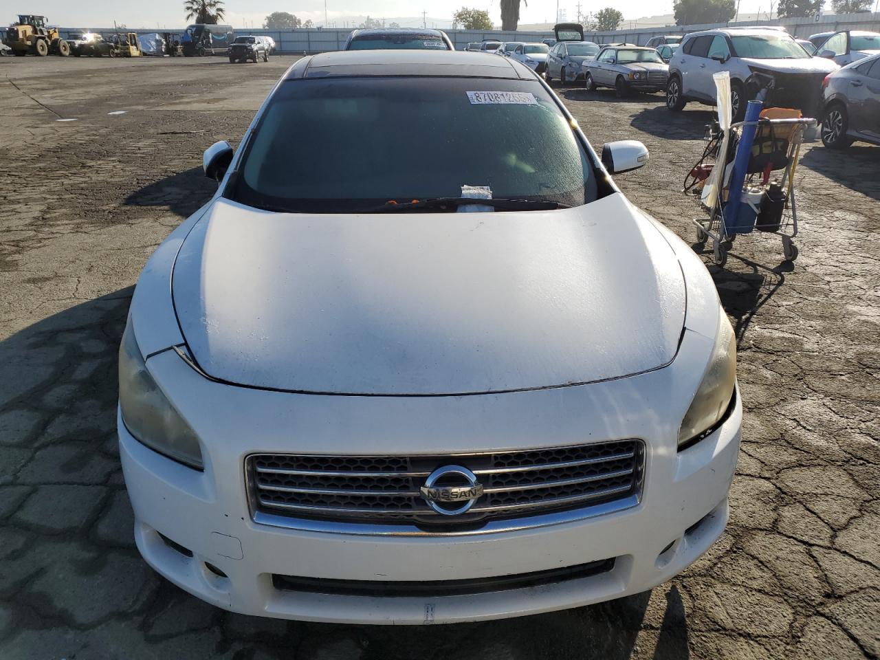 2009 NISSAN Maxima
