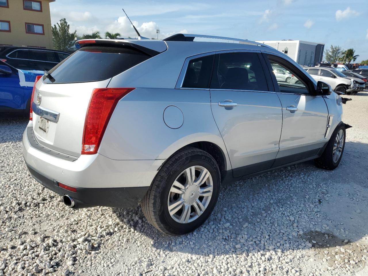 2010 CADILLAC SRX