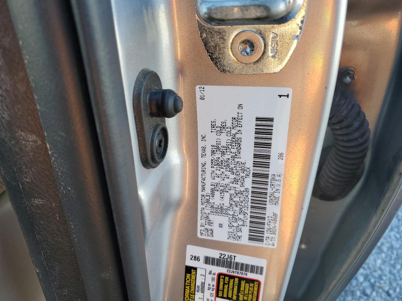 2012 TOYOTA TUNDRA