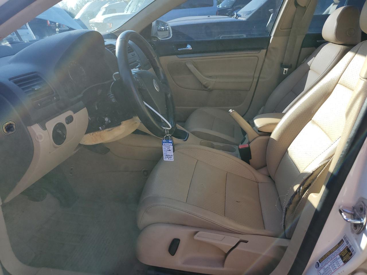 2006 VOLKSWAGEN JETTA
