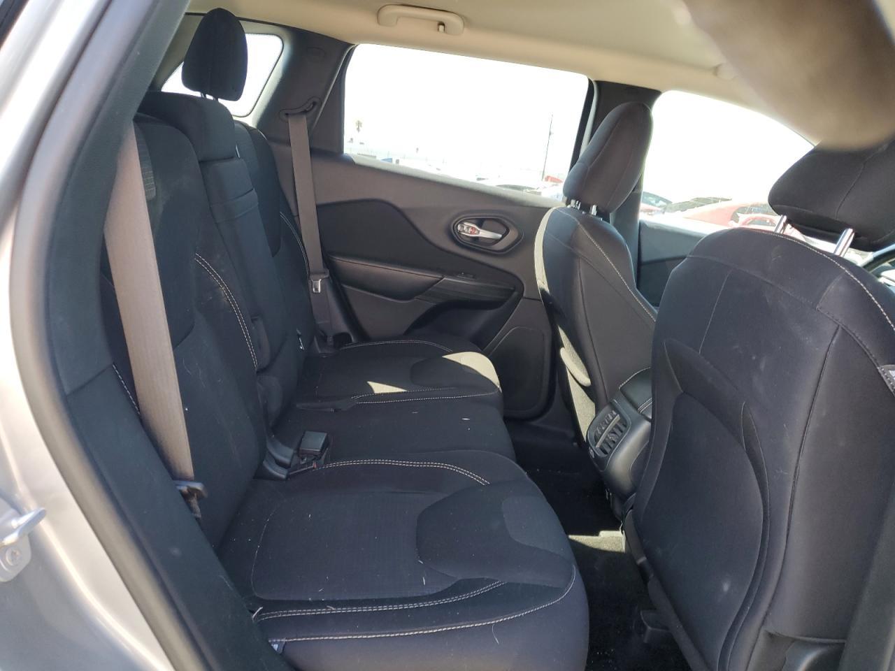 2015 JEEP CHEROKEE
