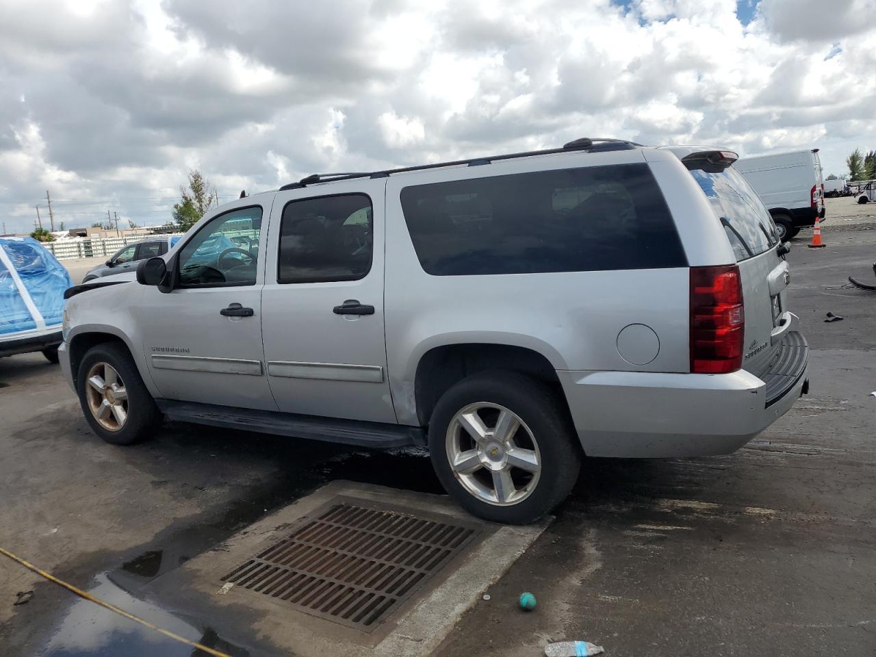 2010 CHEVROLET Suburban