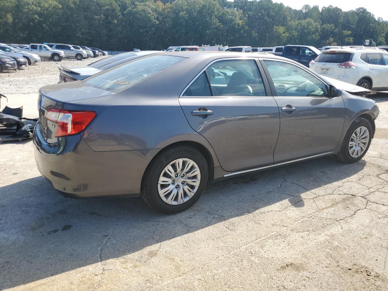 2014 TOYOTA CAMRY