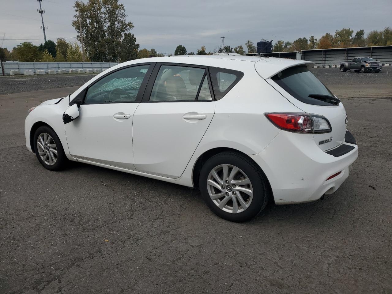 2013 MAZDA 3