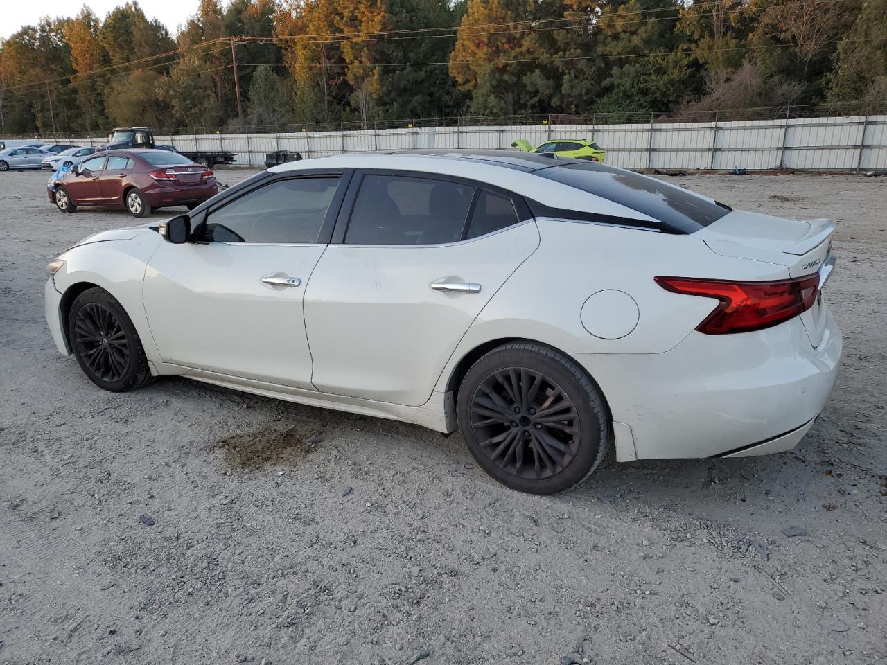 2017 NISSAN Maxima
