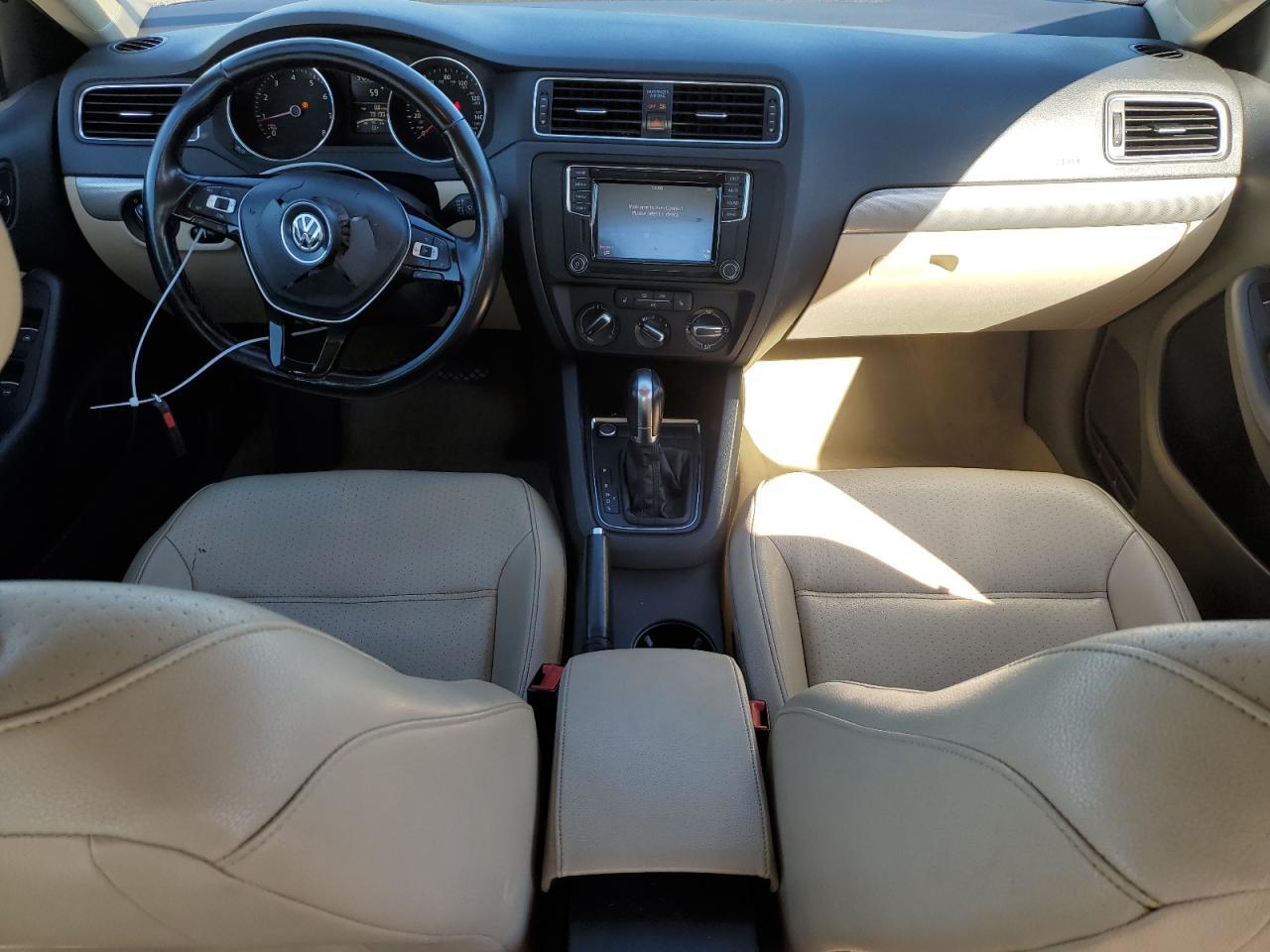 2016 VOLKSWAGEN JETTA