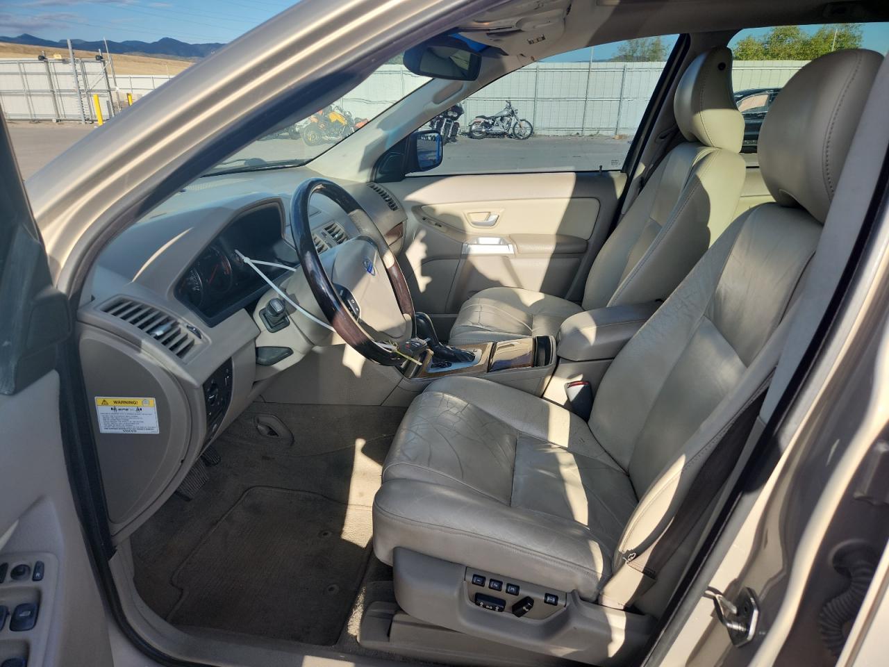 2004 VOLVO XC90
