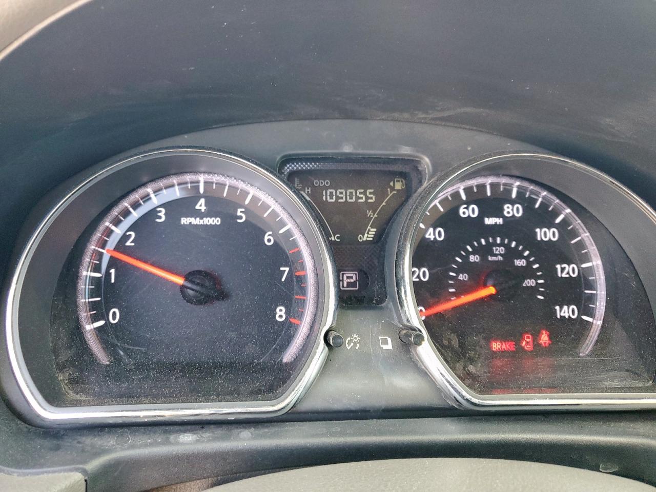 2015 NISSAN VERSA