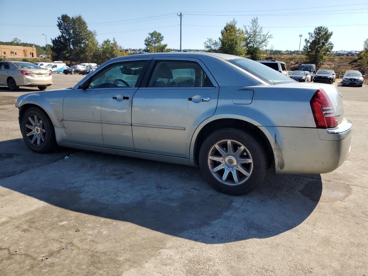 2005 CHRYSLER 300