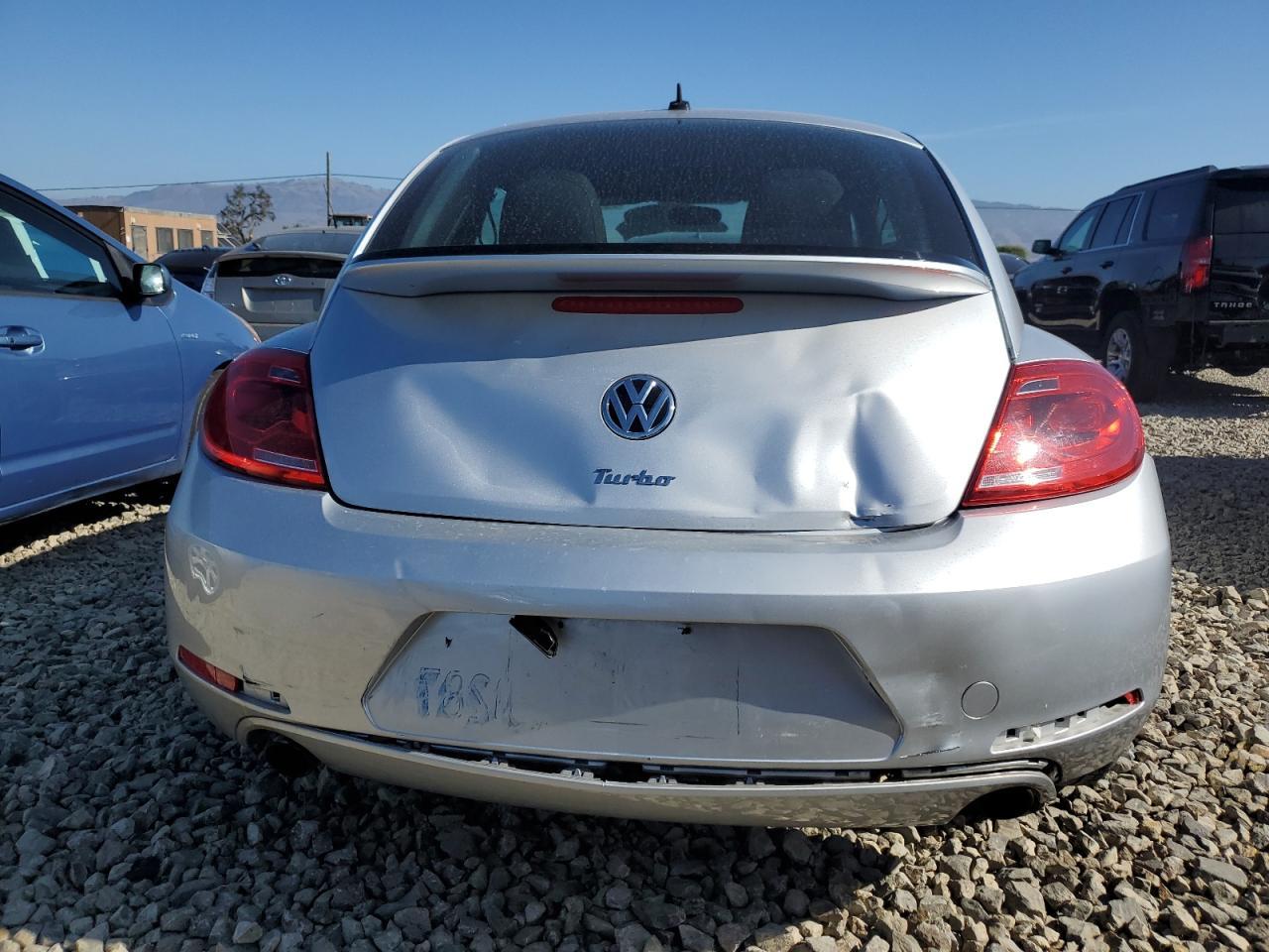 2013 VOLKSWAGEN Beetle