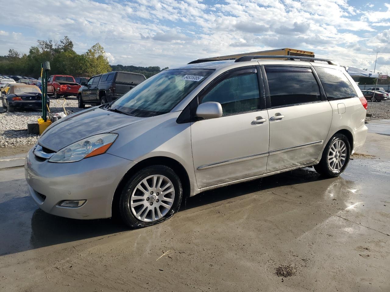 2007 TOYOTA SIENNA