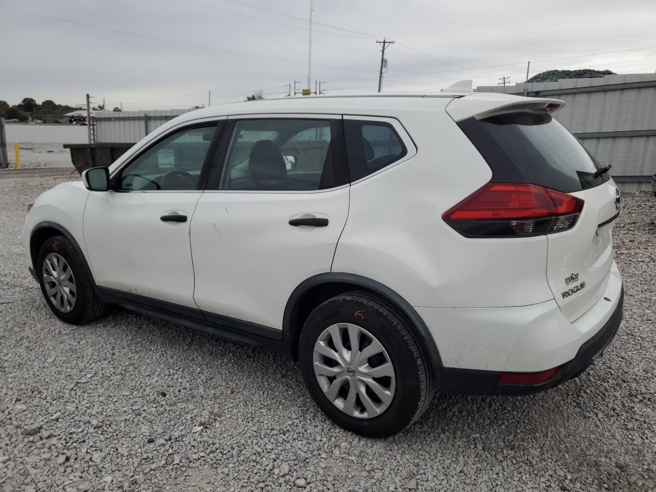 2017 NISSAN ROGUE