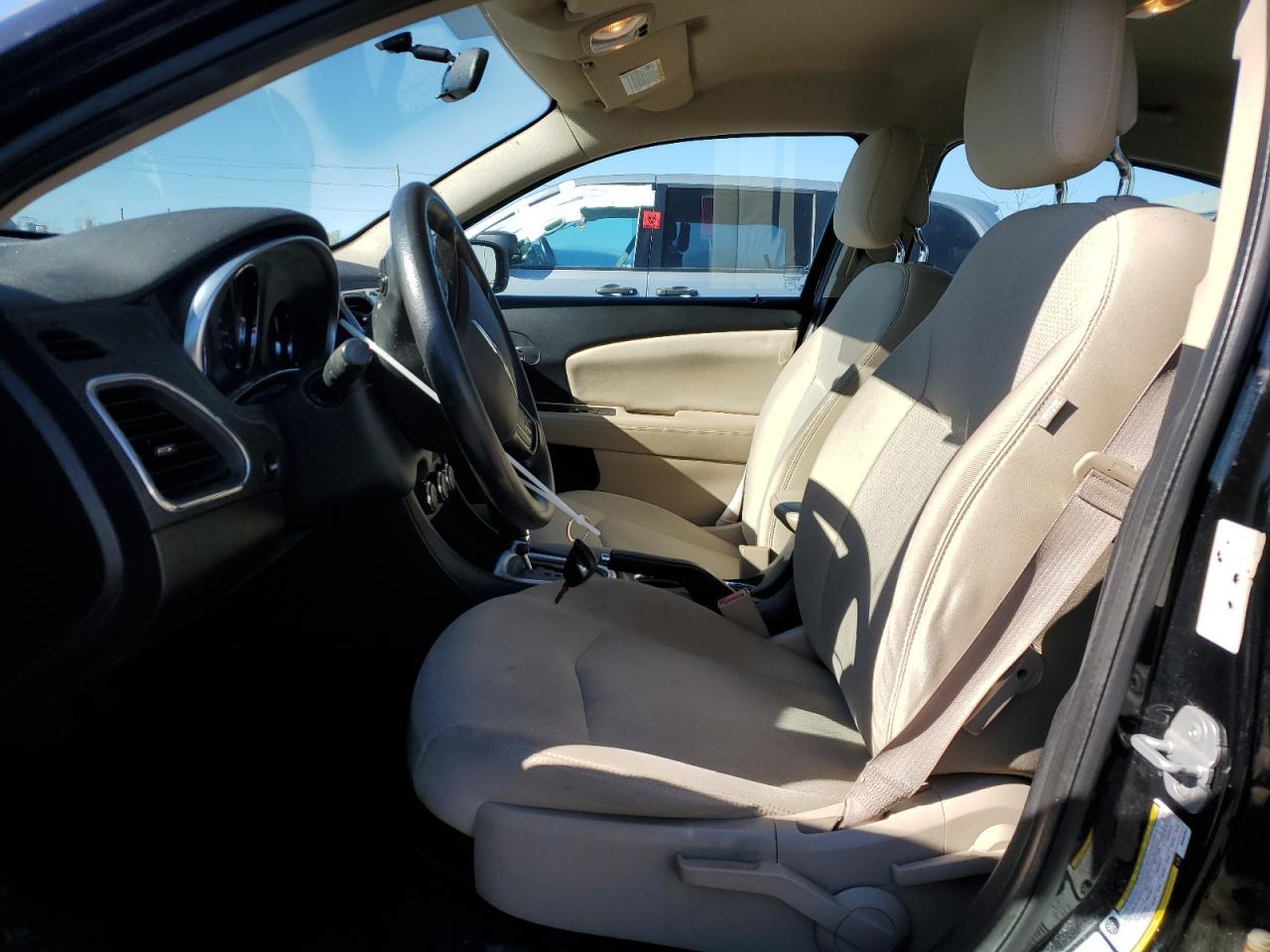 2011 CHRYSLER 200