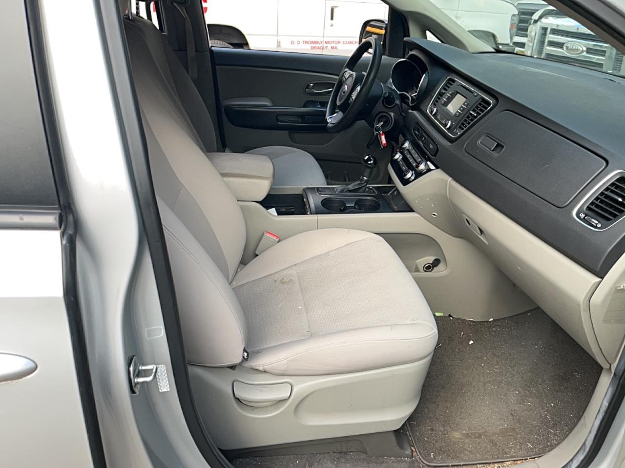 2016 KIA SEDONA