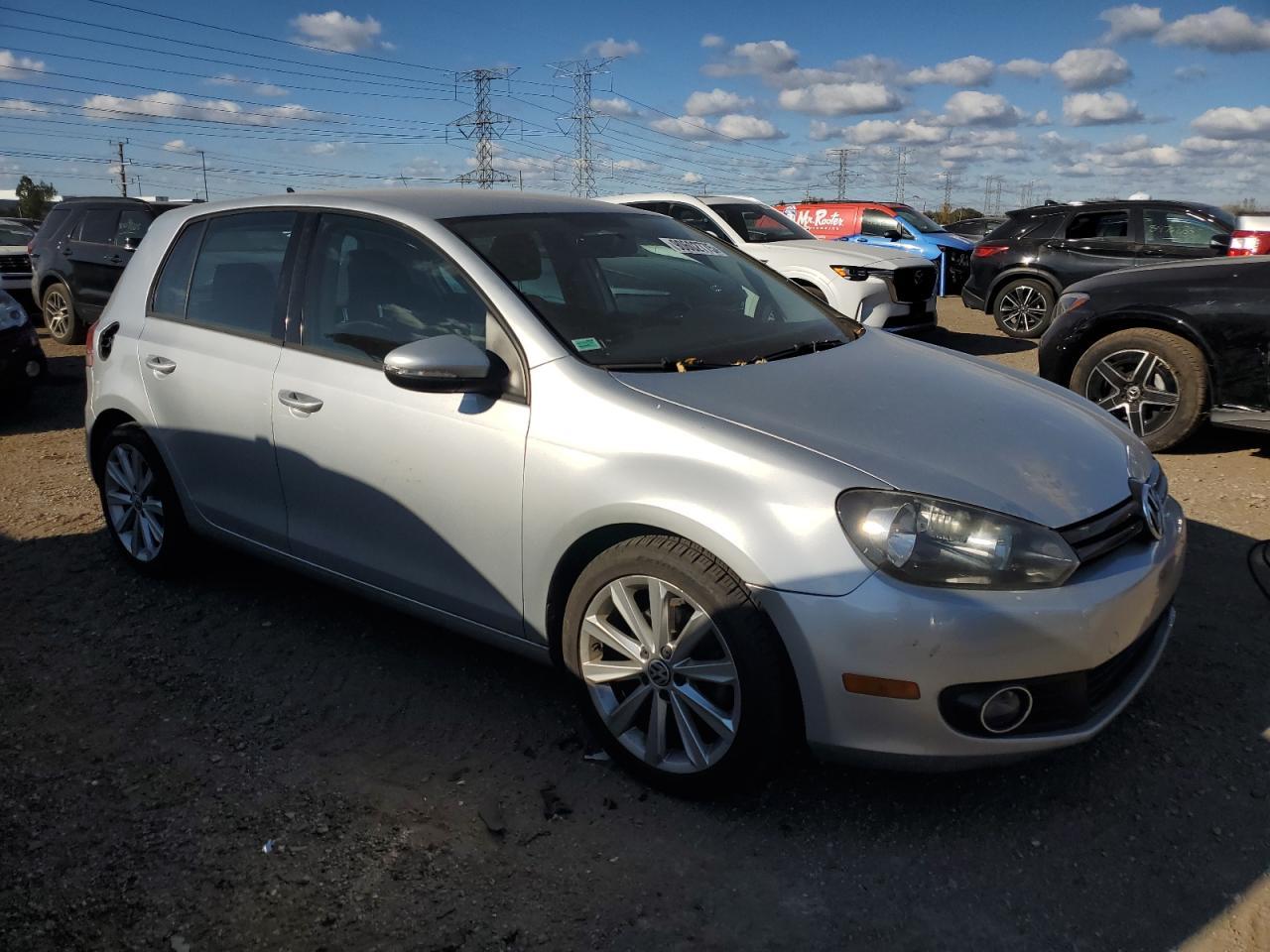 2013 VOLKSWAGEN GOLF