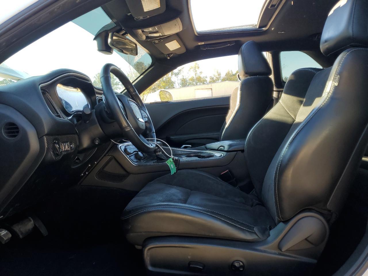 2017 DODGE Challenger