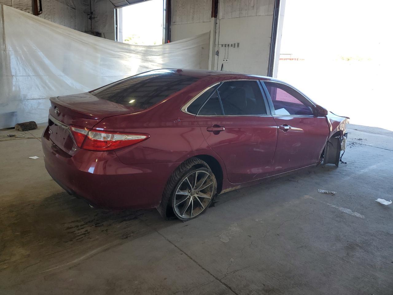2015 TOYOTA CAMRY