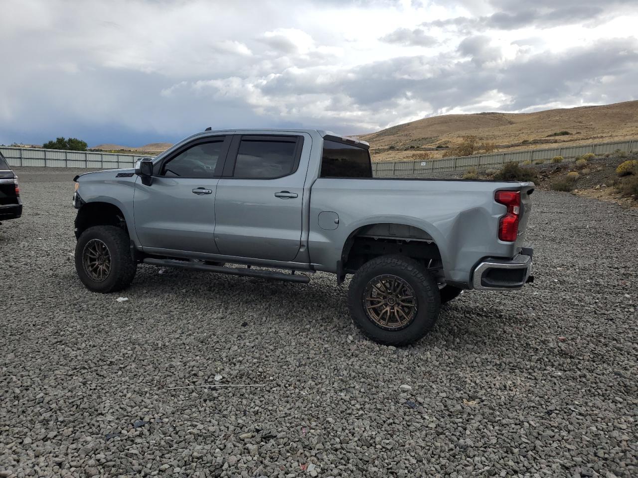 2024 CHEVROLET Silverado