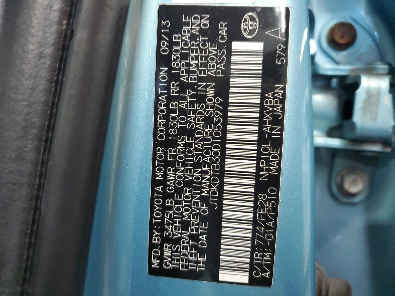 2013 TOYOTA Prius c