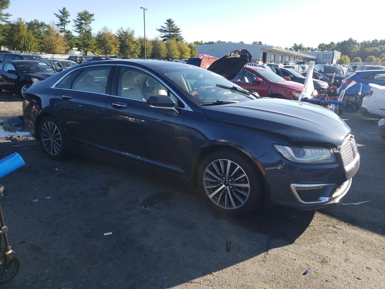 2017 LINCOLN MKZ