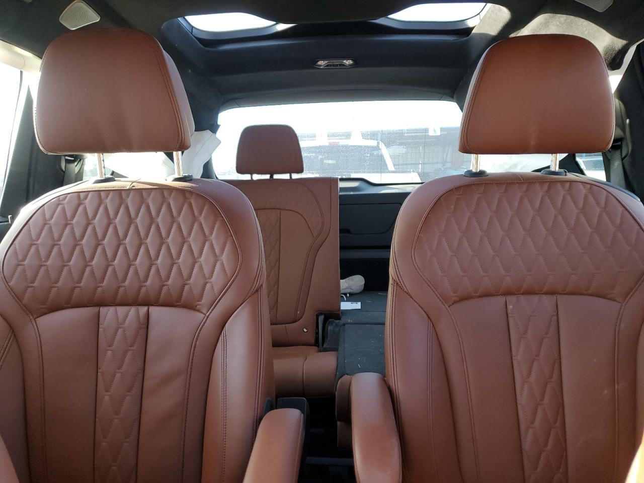 2024 BMW X7