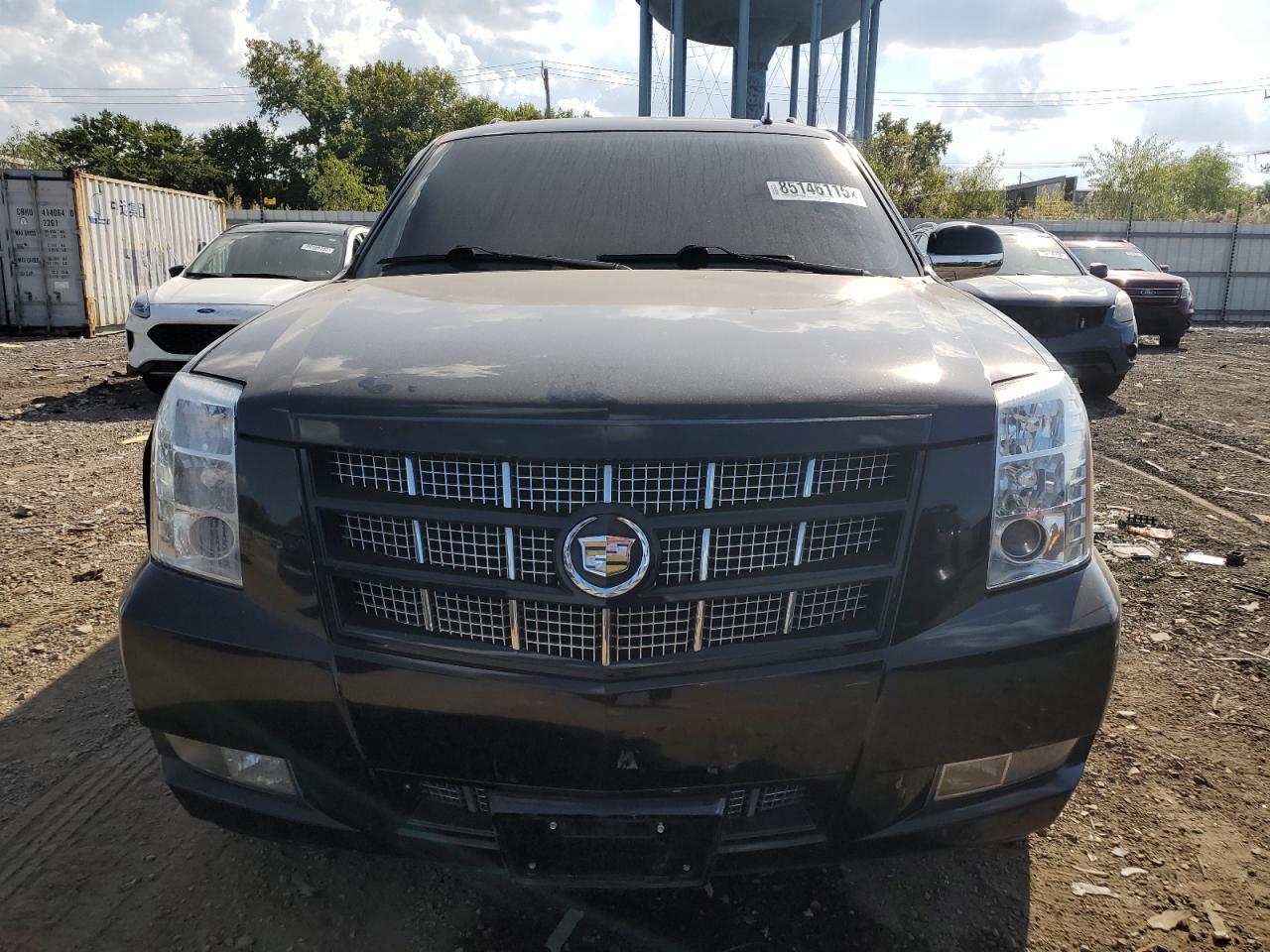 2012 CADILLAC Escalade ESV