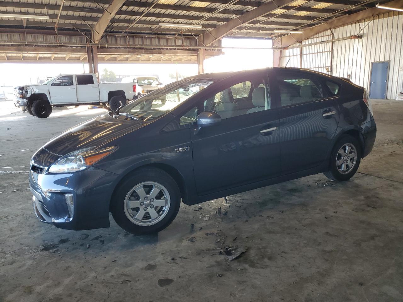 2015 TOYOTA Prius Plug-In