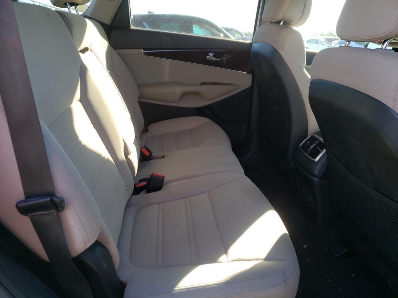 2016 KIA SORENTO