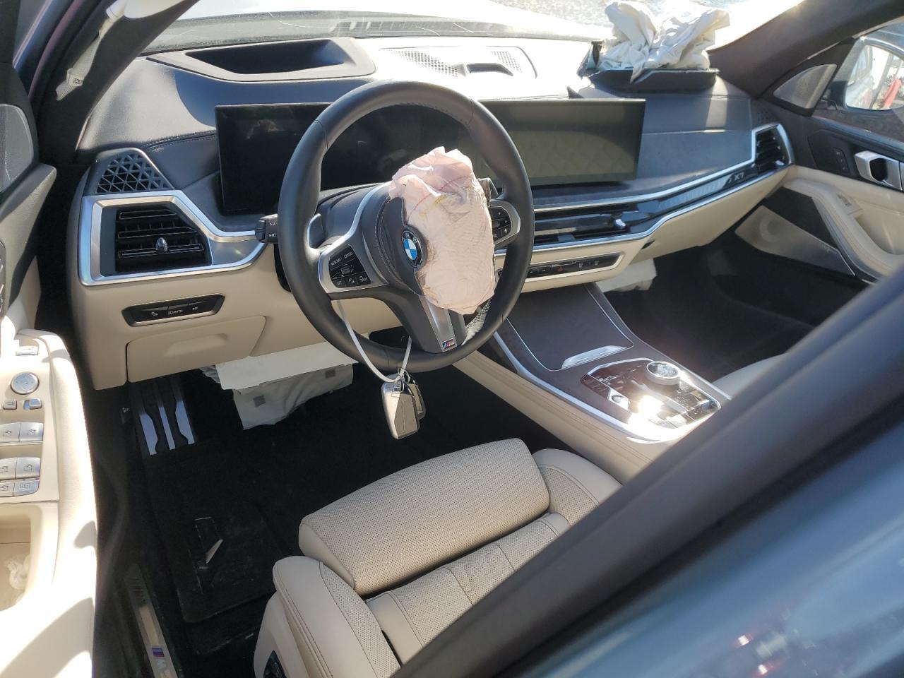2024 BMW X7