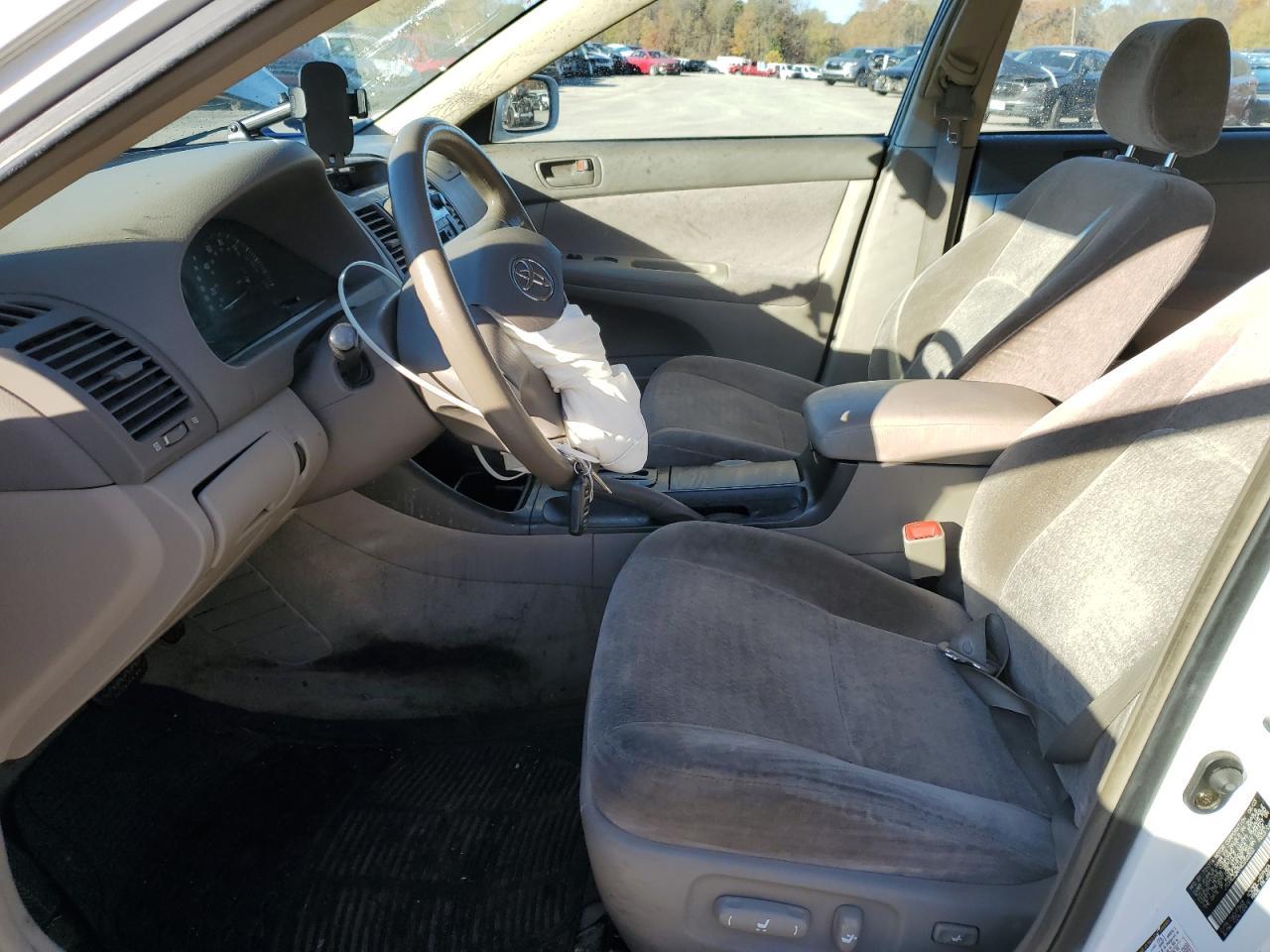 2004 TOYOTA CAMRY