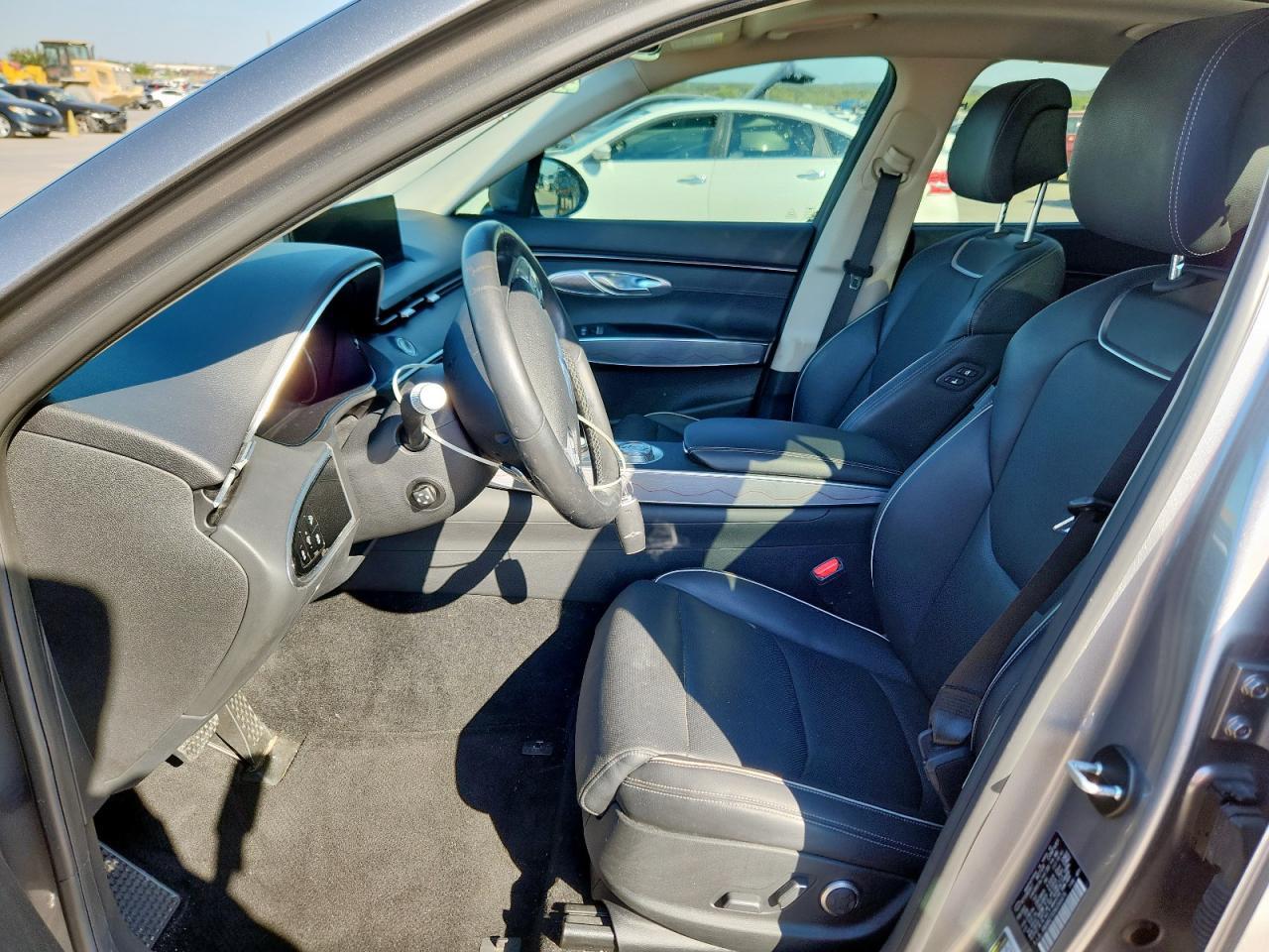 2022 GENESIS GV70