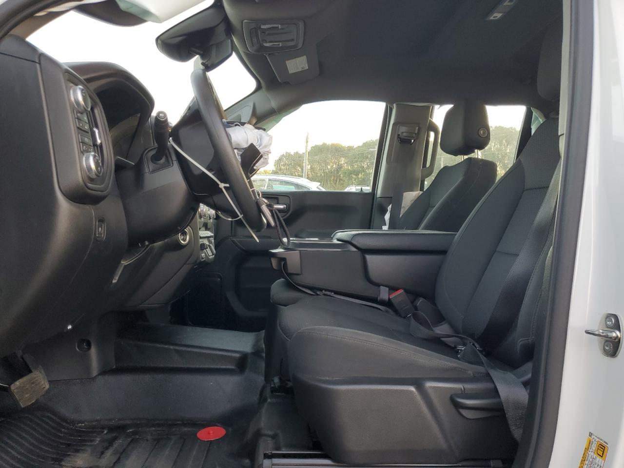 2023 GMC Sierra
