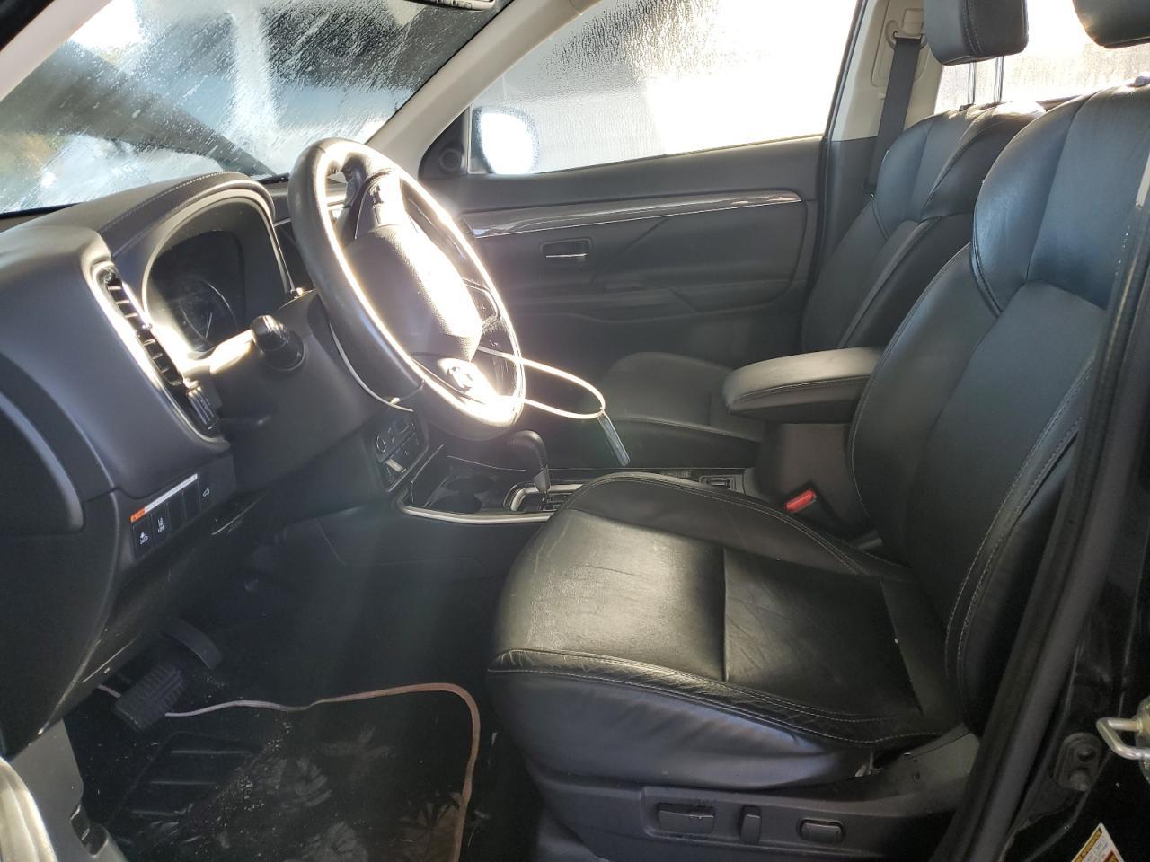 2020 MITSUBISHI outlander